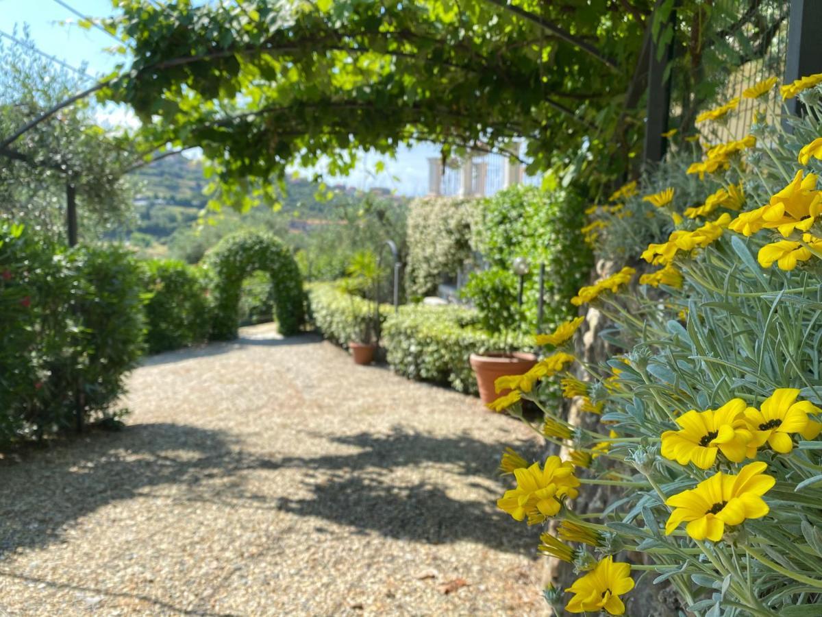 Appartement Residenza Costarossa à Imperia Extérieur photo